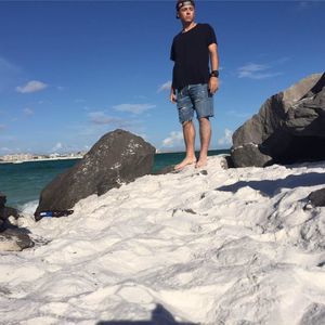 Meet your Posher, Kyle